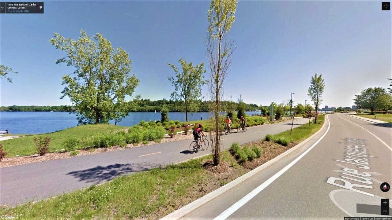 Kokomo Inn Bed And Breakfast Ottawa-Gatineau'S Only Tropical Riverfront B&B On The National Capital Cycling Pathway Route Verte #1 - For Adults Only - Chambre D'Hotes Tropical Aux Berges Des Outaouais Bnb #17542O Dış mekan fotoğraf