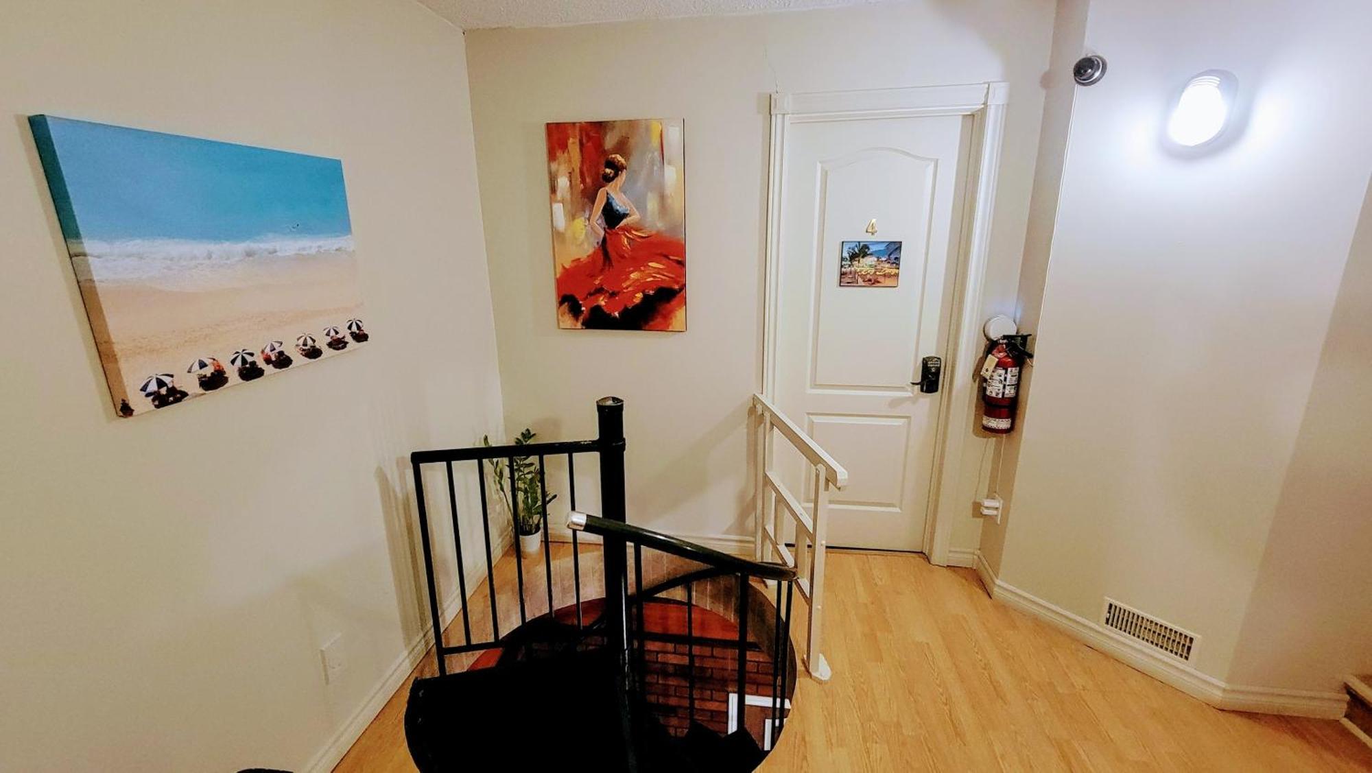 Kokomo Inn Bed And Breakfast Ottawa-Gatineau'S Only Tropical Riverfront B&B On The National Capital Cycling Pathway Route Verte #1 - For Adults Only - Chambre D'Hotes Tropical Aux Berges Des Outaouais Bnb #17542O Oda fotoğraf